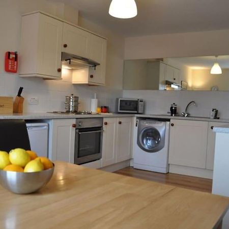 Castle View Stornoway Apartment Сторноуей Екстериор снимка