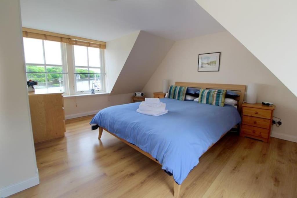 Castle View Stornoway Apartment Сторноуей Екстериор снимка